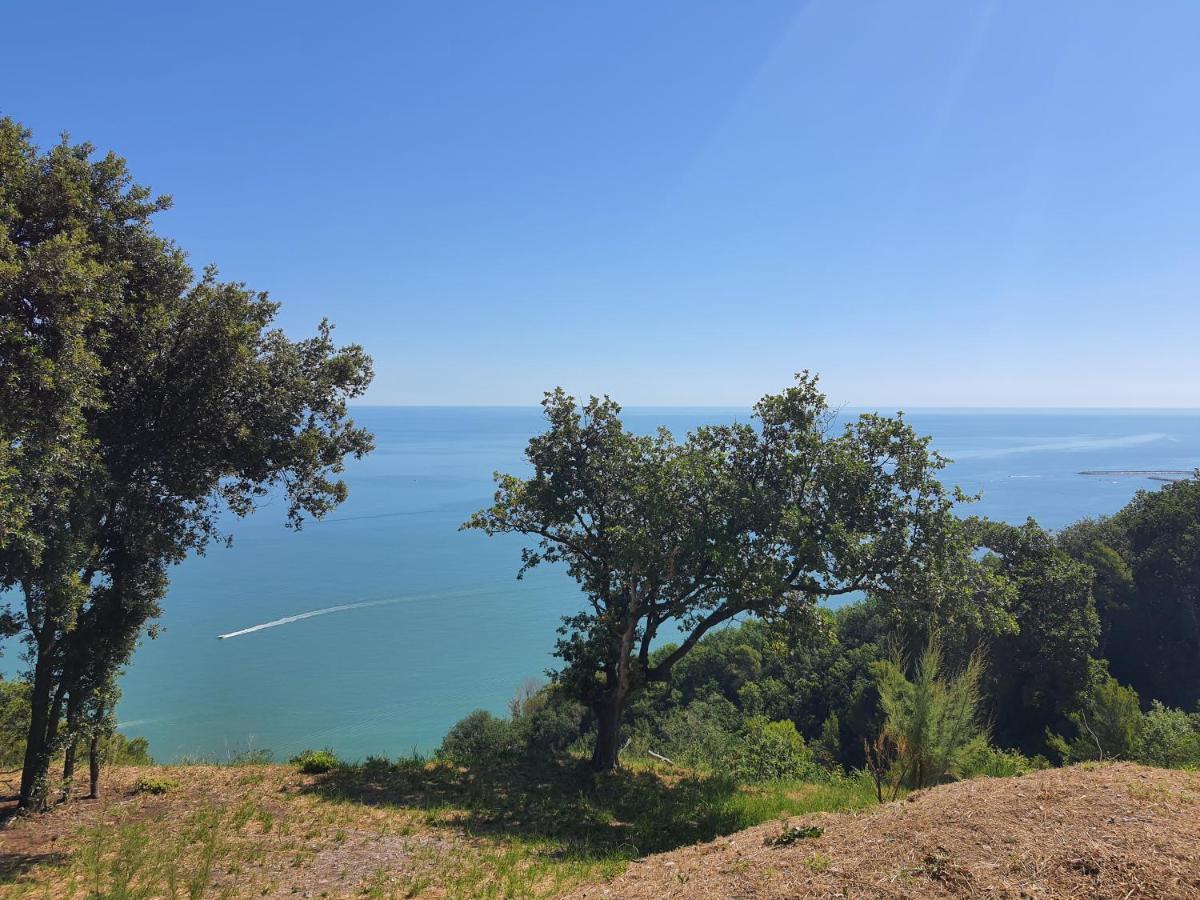 Bnb Fano Collina. La Pace Di Una Vacanza Piagge Kültér fotó
