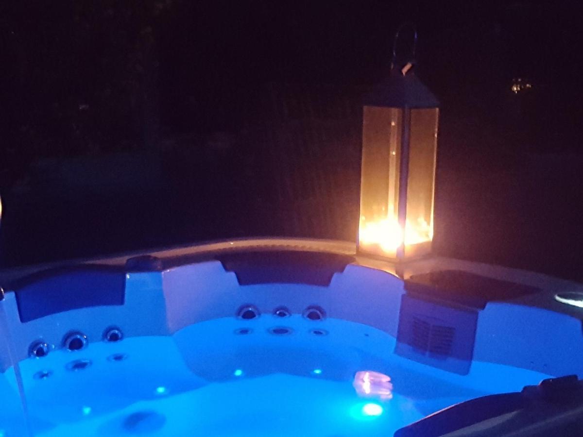 Bnb Fano Collina. La Pace Di Una Vacanza Piagge Kültér fotó